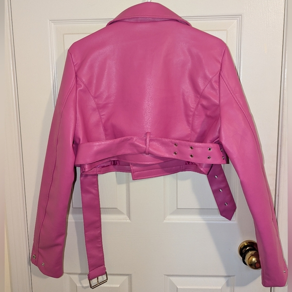PrettyLittleThing Pink Faux Leather Cropped Biker Jacket - Picture 4 of 4